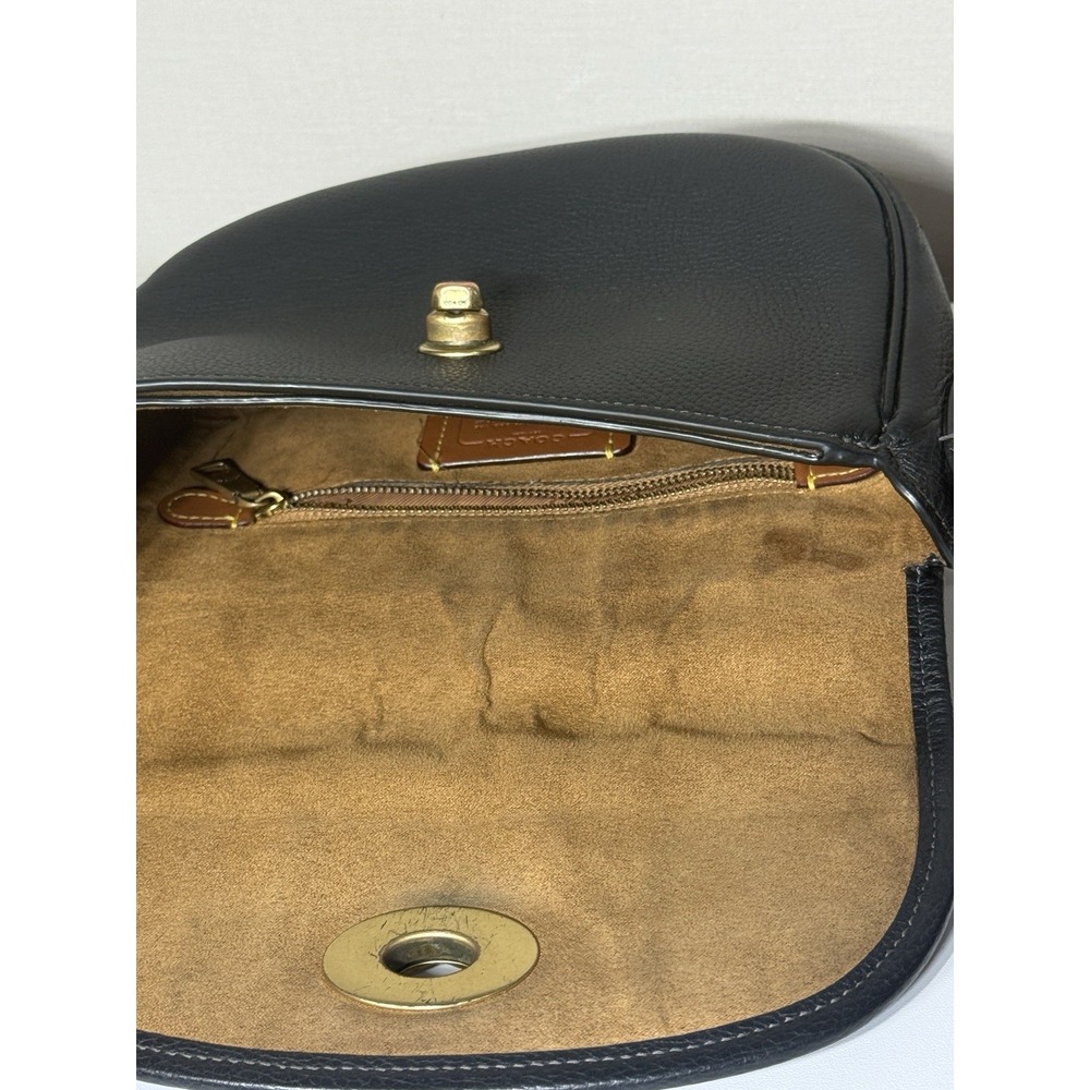 Coach Willow Saddle Bag Black Pebble Leather Crossbody Gold Turn lock CA094 - Picture 7 of 16